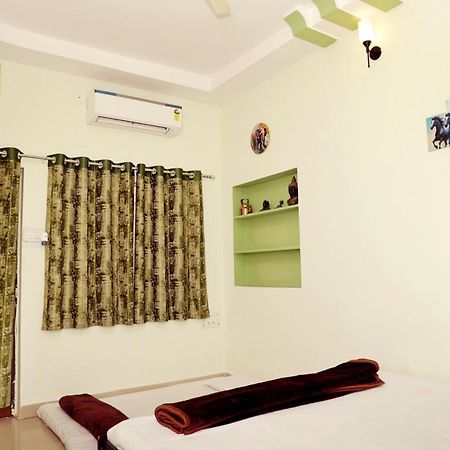 Shree Vinayak Guest House Ujjain Εξωτερικό φωτογραφία